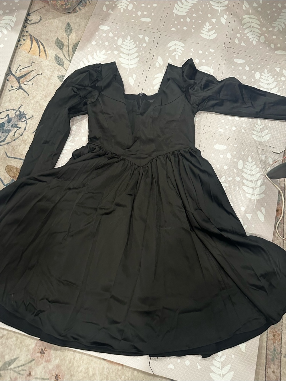 La femme en noire cottage witch Japanese silk dress size xl
